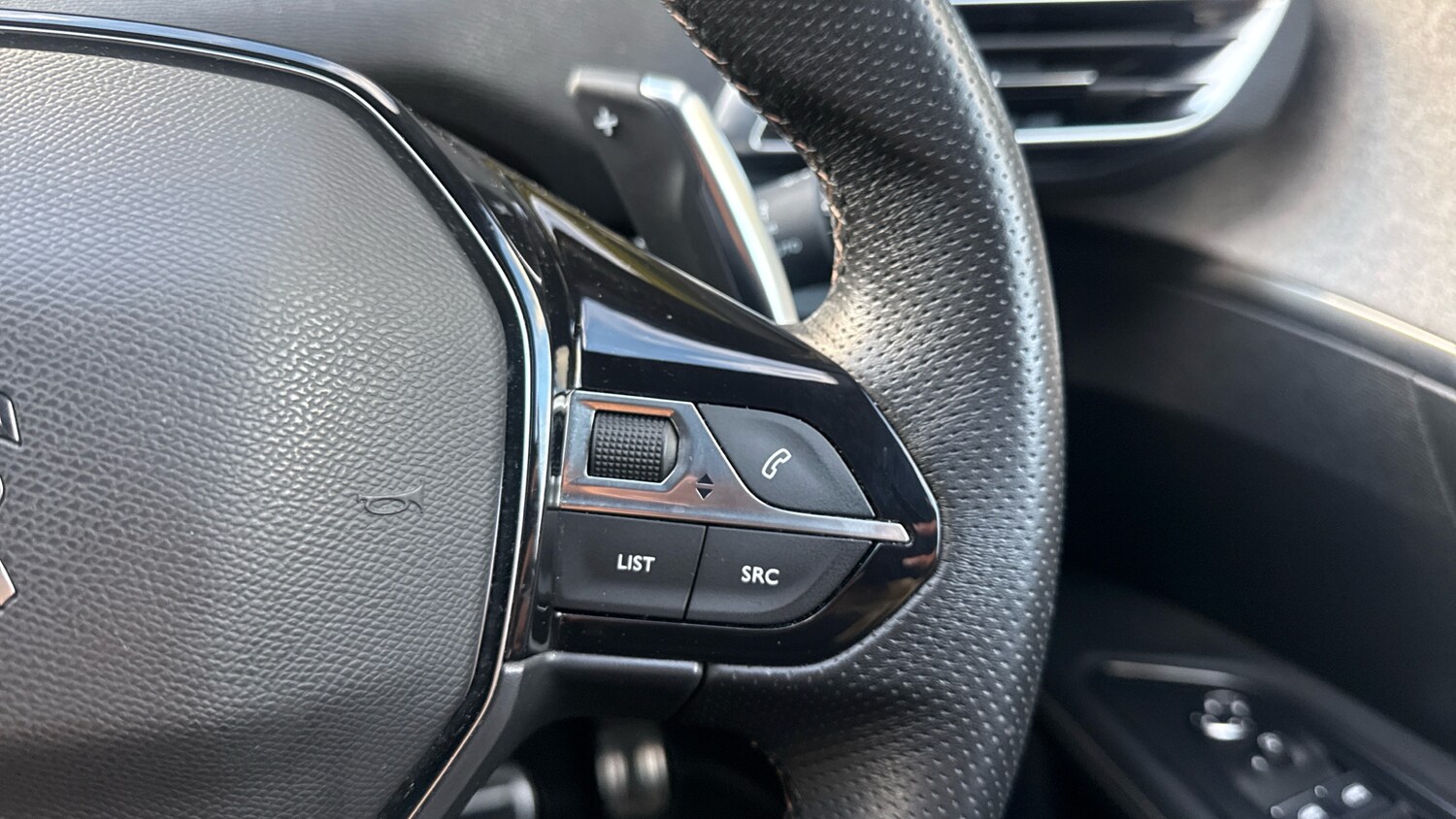 Used Peugeot 3008 2021 for sale - 76086020: Photo 24