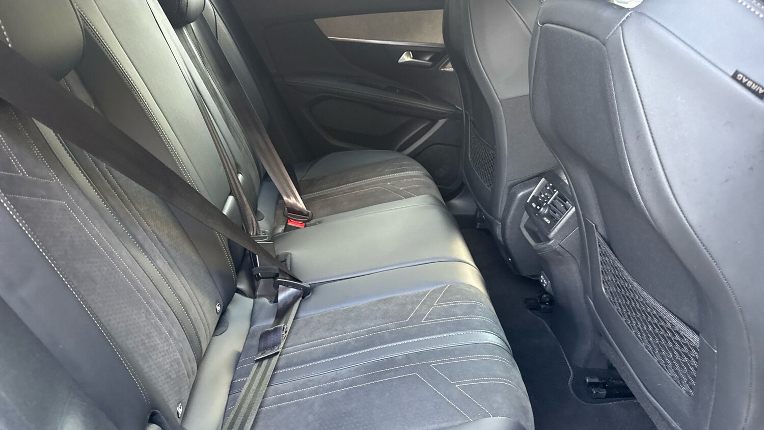 Used Peugeot 3008 2021 for sale - 76086020: Photo 33