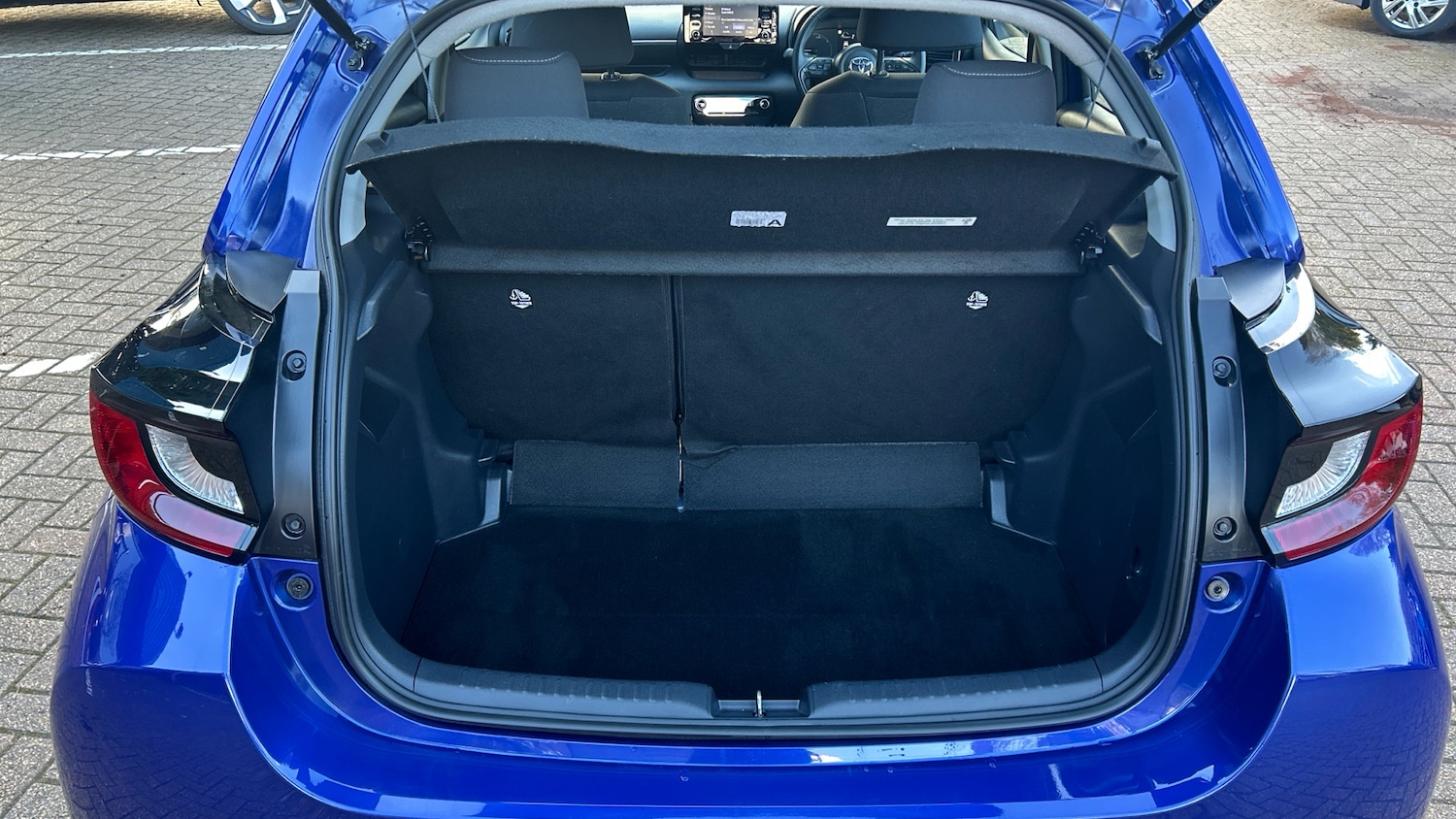 Used Toyota Yaris 2023 for sale - 77412865: Photo 19