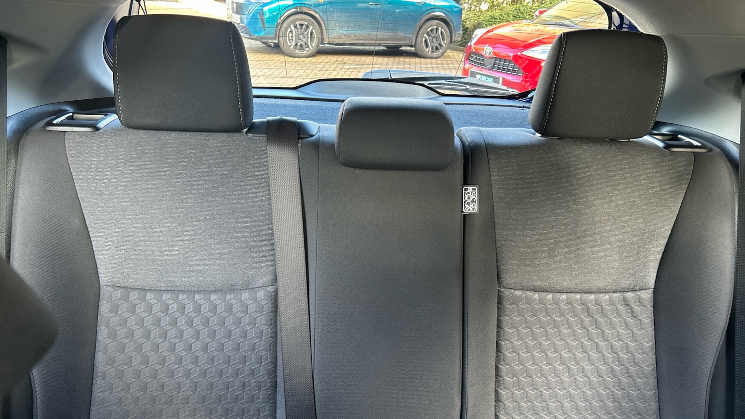 Used Toyota Yaris 2023 for sale - 77412865: Photo 25