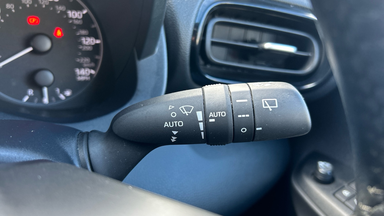 Used Toyota Yaris 2023 for sale - 77412865: Photo 28