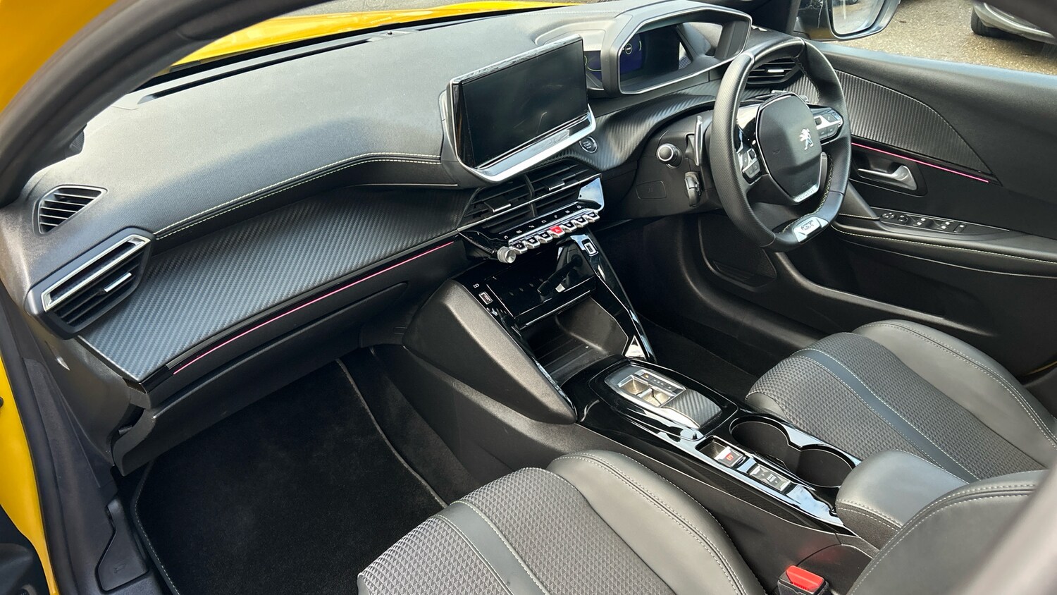 Used Peugeot 208 2023 for sale - 77292657: Photo 12