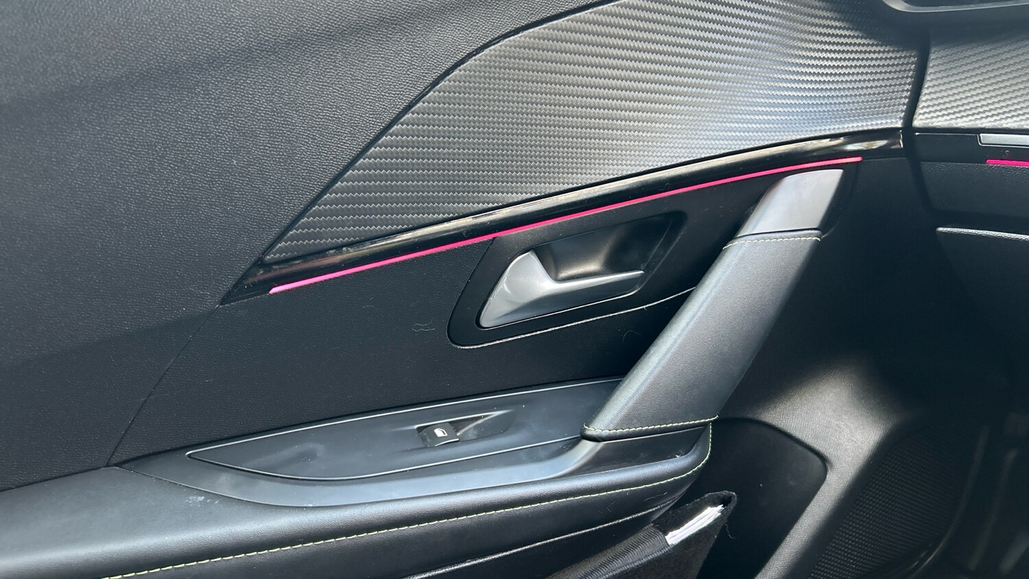 Used Peugeot 208 2023 for sale - 77292657: Photo 40