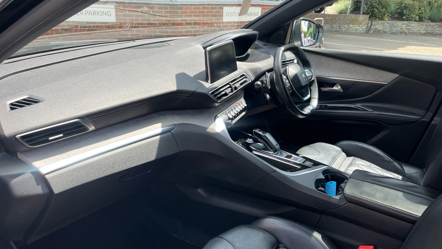 Used Peugeot 3008 2017 for sale - 76327677: Photo 12