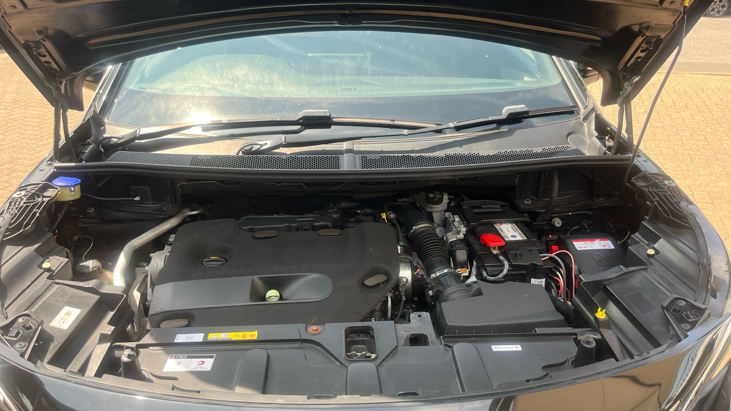 Used Peugeot 3008 2017 for sale - 76327677: Photo 18