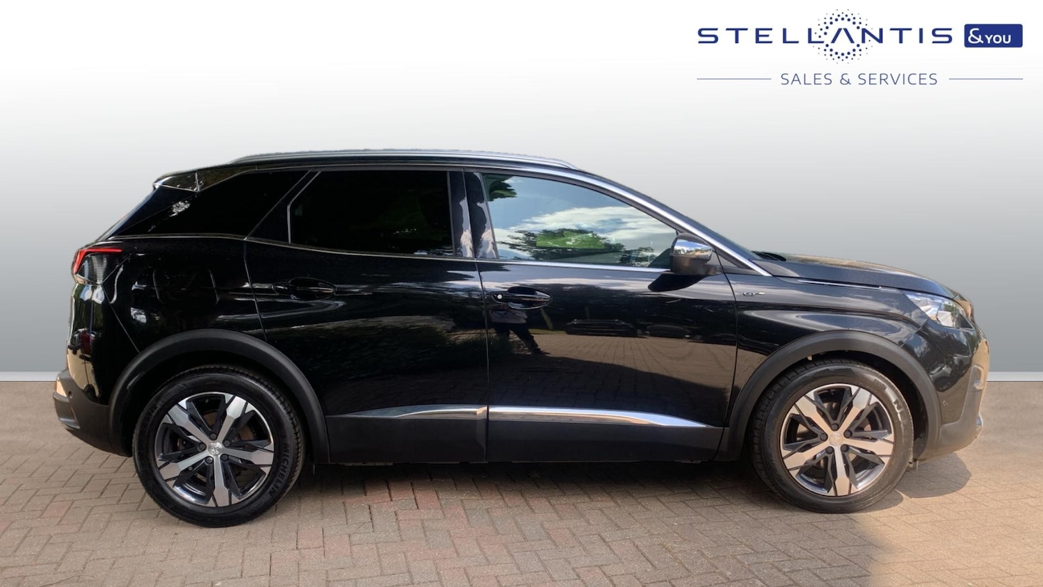 Used Peugeot 3008 2017 for sale - 76327677: Photo 2