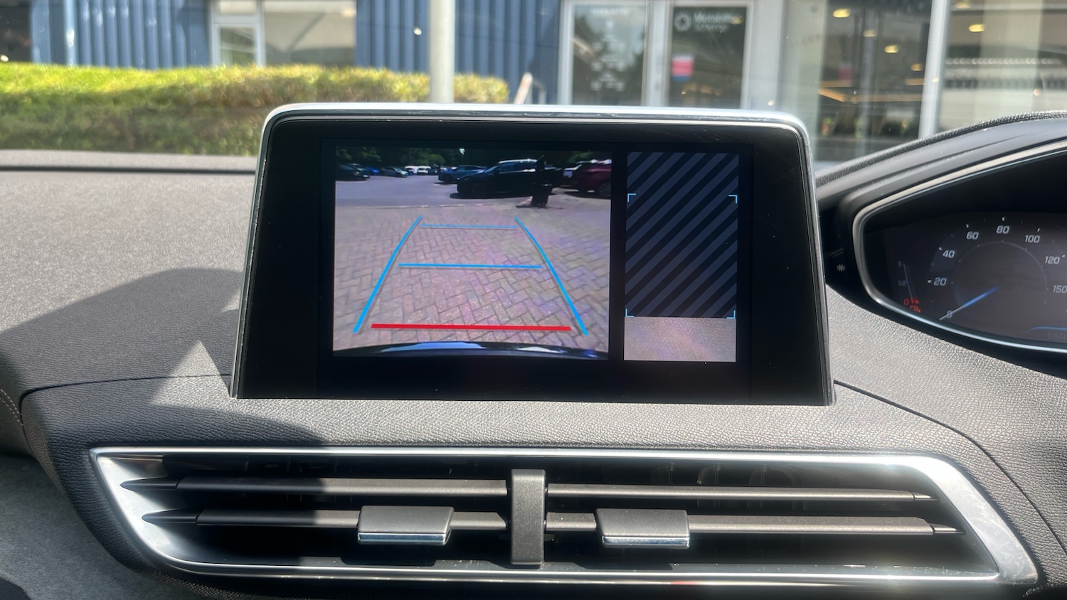 Used Peugeot 3008 2017 for sale - 76327677: Photo 29