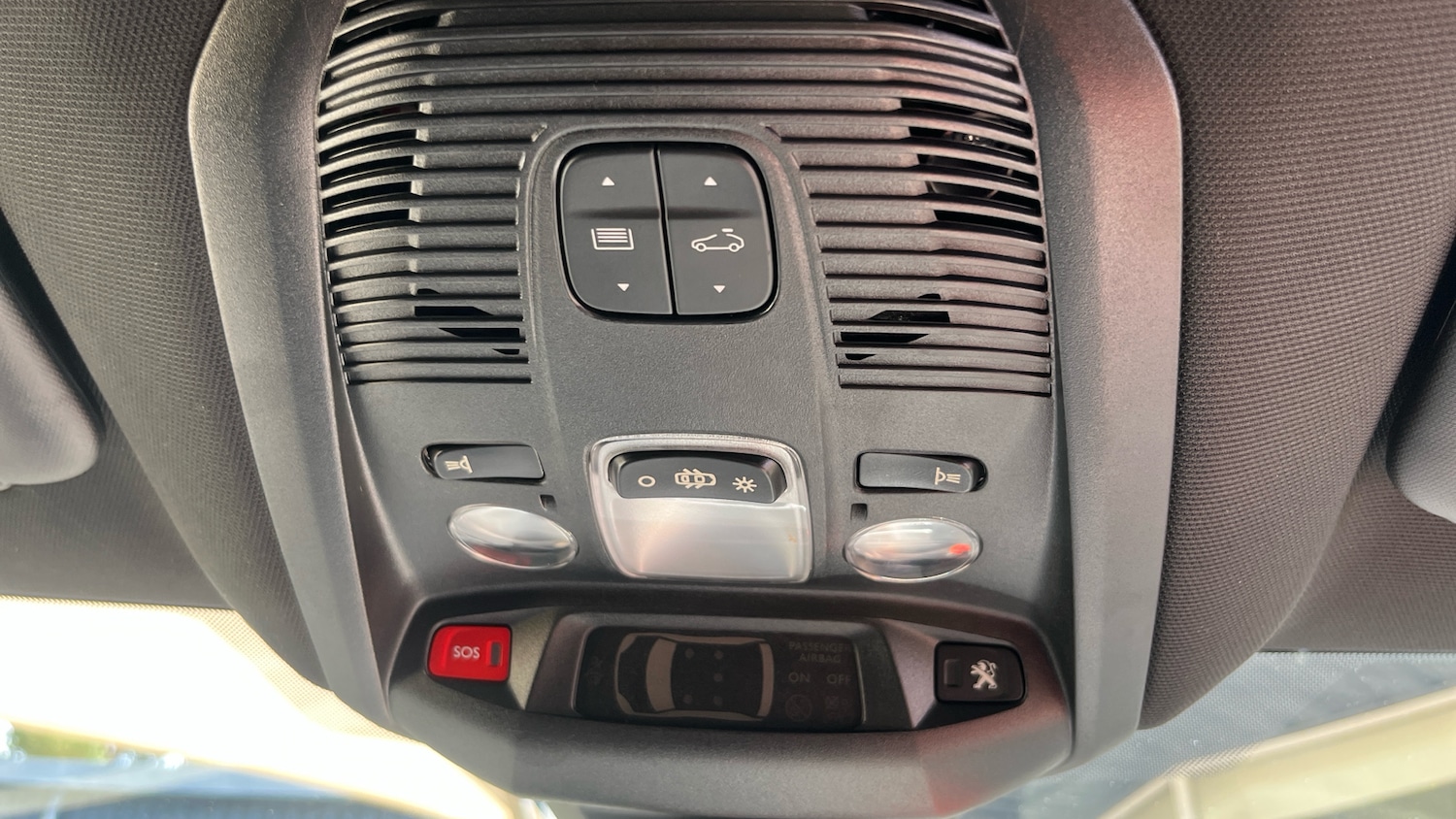 Used Peugeot 3008 2017 for sale - 76327677: Photo 39