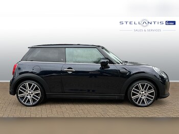 Used MINI Hatch 2023 for sale - 75432155: Photo