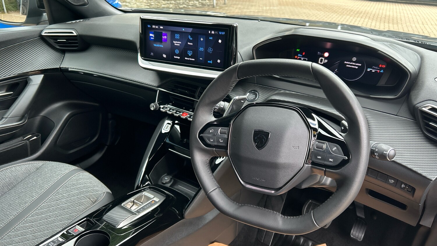 Used Peugeot 2008 2024 for sale - 76241058: Photo 10