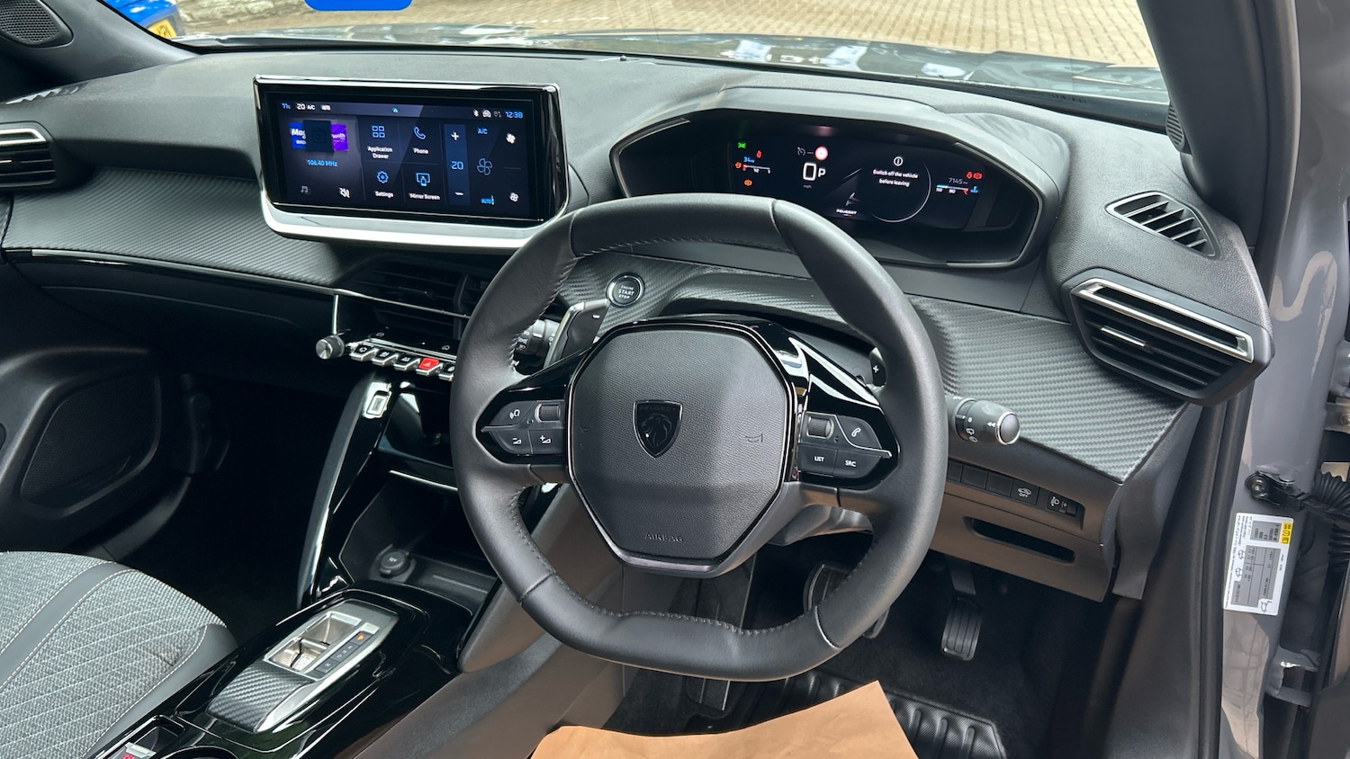 Used Peugeot 2008 2024 for sale - 76241058: Photo 11