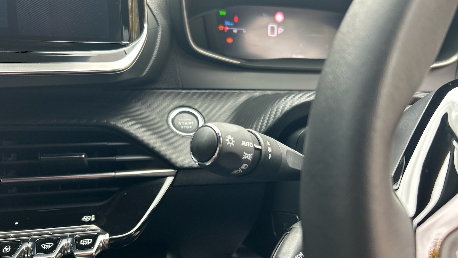 Used Peugeot 2008 2024 for sale - 76241058: Photo 27