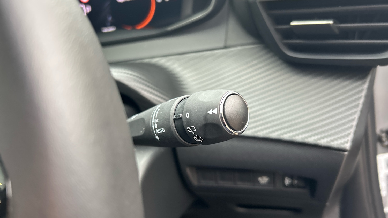 Used Peugeot 2008 2024 for sale - 76241058: Photo 28