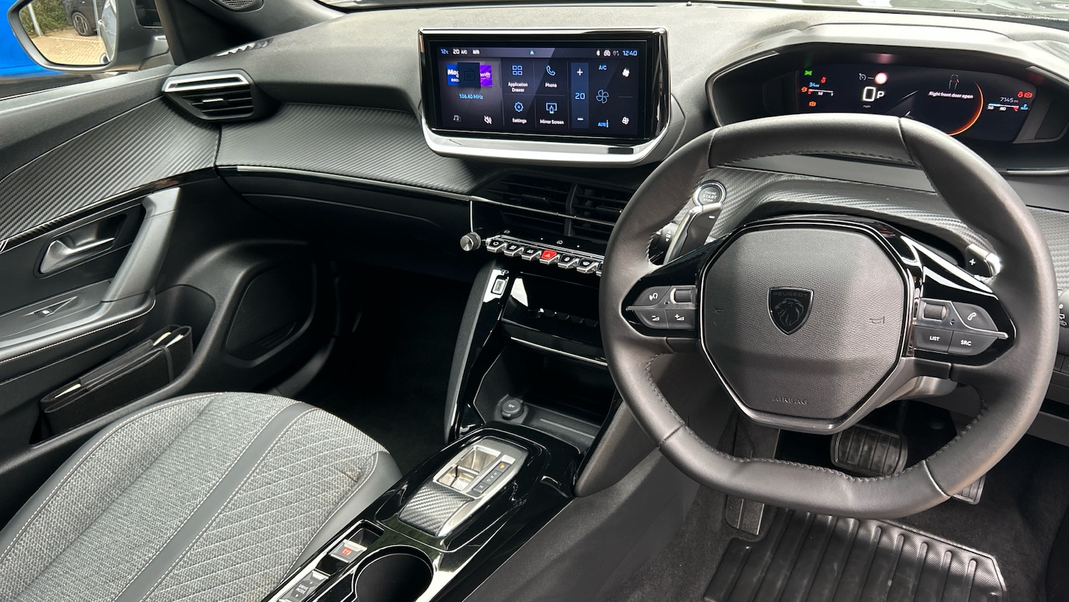 Used Peugeot 2008 2024 for sale - 76241058: Photo 4