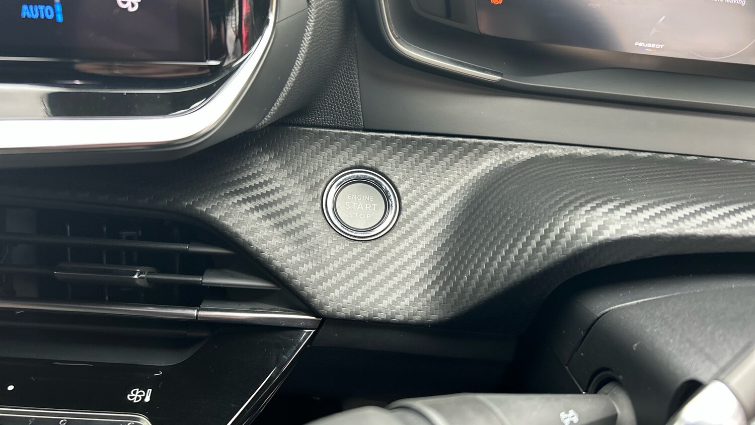 Used Peugeot 2008 2024 for sale - 76241058: Photo 40