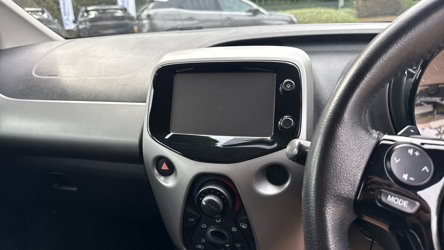 Used Peugeot 108 2017 for sale - 76043894: Photo 10