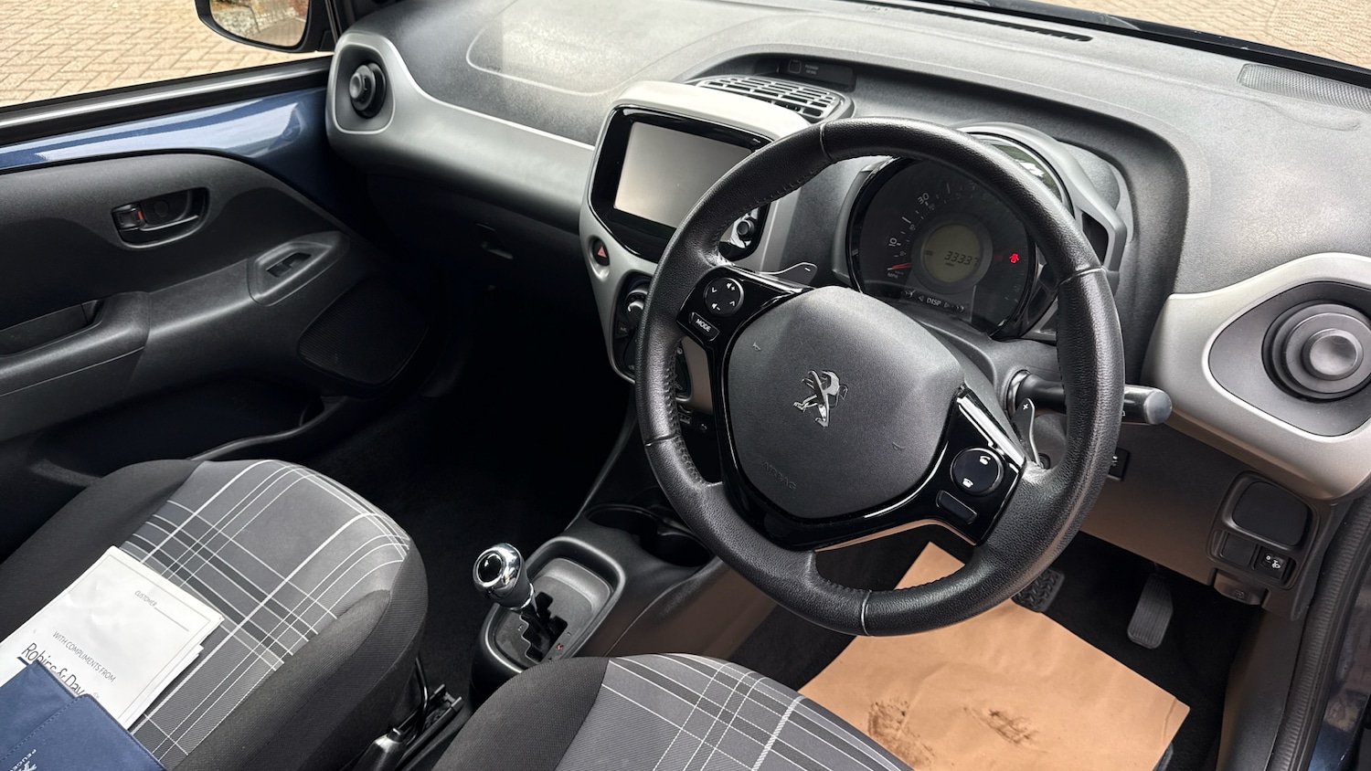 Used Peugeot 108 2017 for sale - 76043894: Photo 11