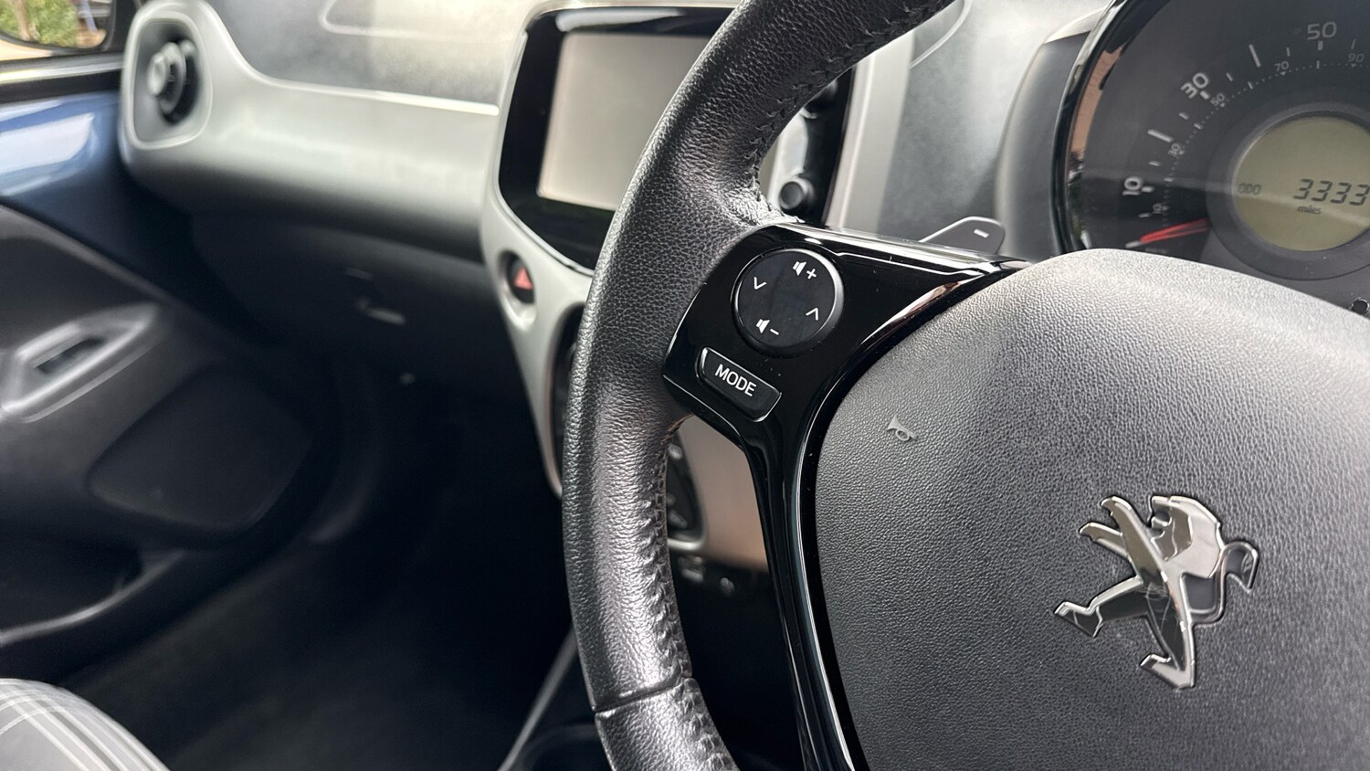 Used Peugeot 108 2017 for sale - 76043894: Photo 23