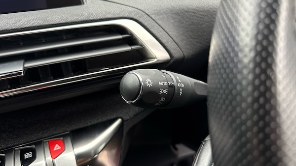 Used Peugeot 3008 2020 for sale - 76033038: Photo 27