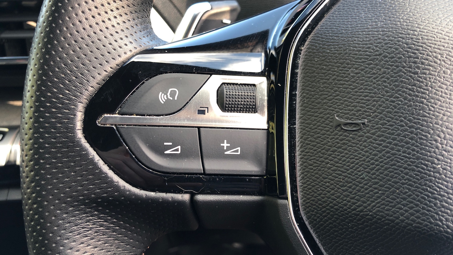 Used Peugeot 3008 2022 for sale - 76574380: Photo 24