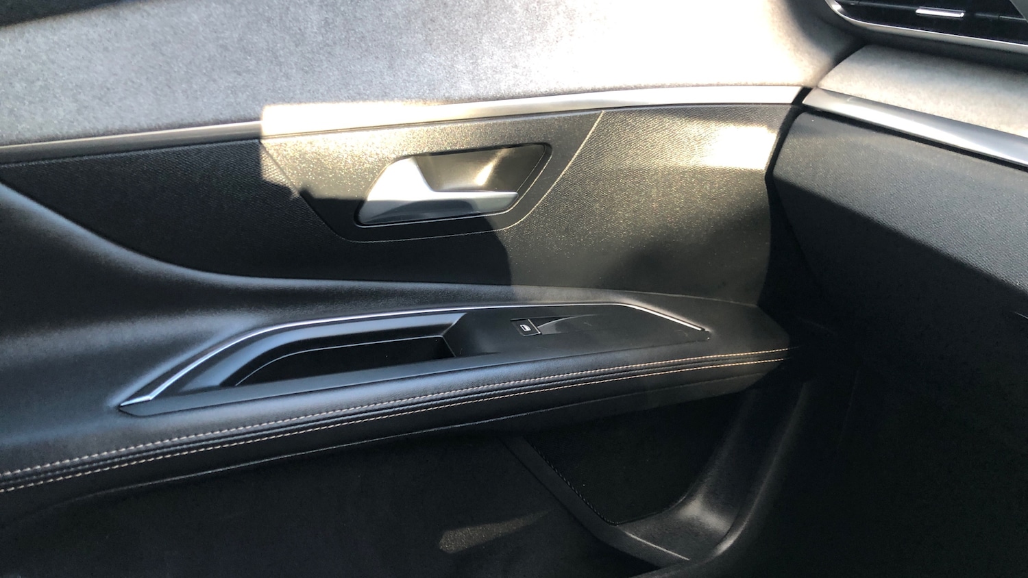 Used Peugeot 3008 2022 for sale - 76574380: Photo 41