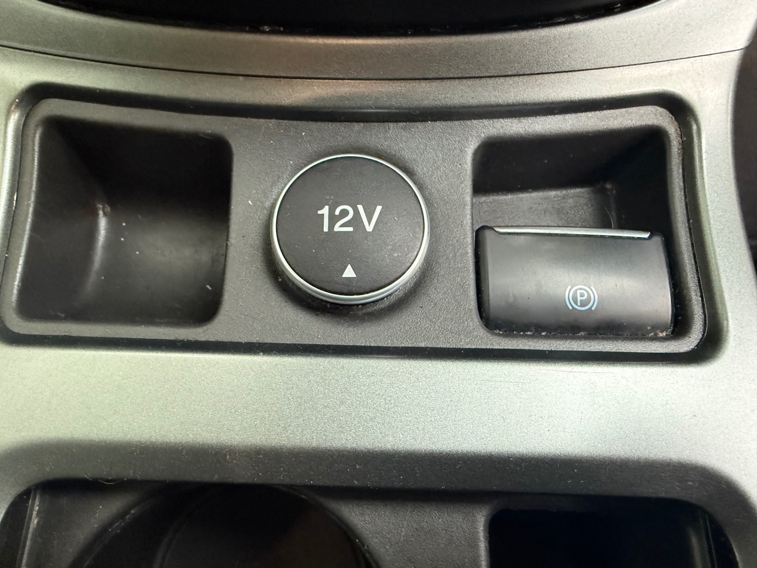 Used Ford Kuga 2017 for sale - 76317057: Photo 24