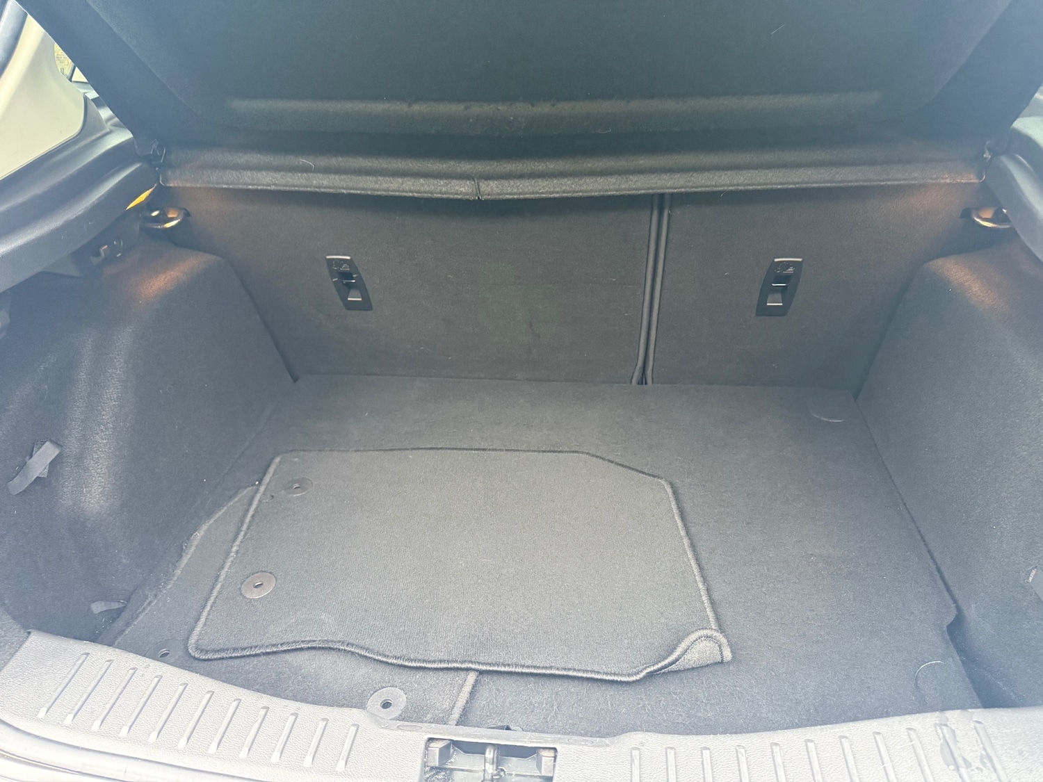 Used Ford Focus 2016 for sale - 76933511: Photo 13