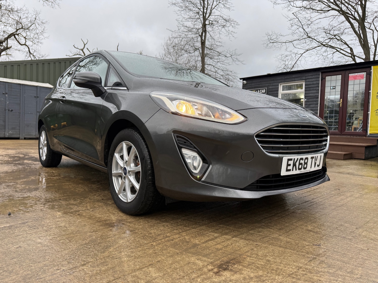 Used Ford Fiesta 2018 for sale - 77504682: Photo 2