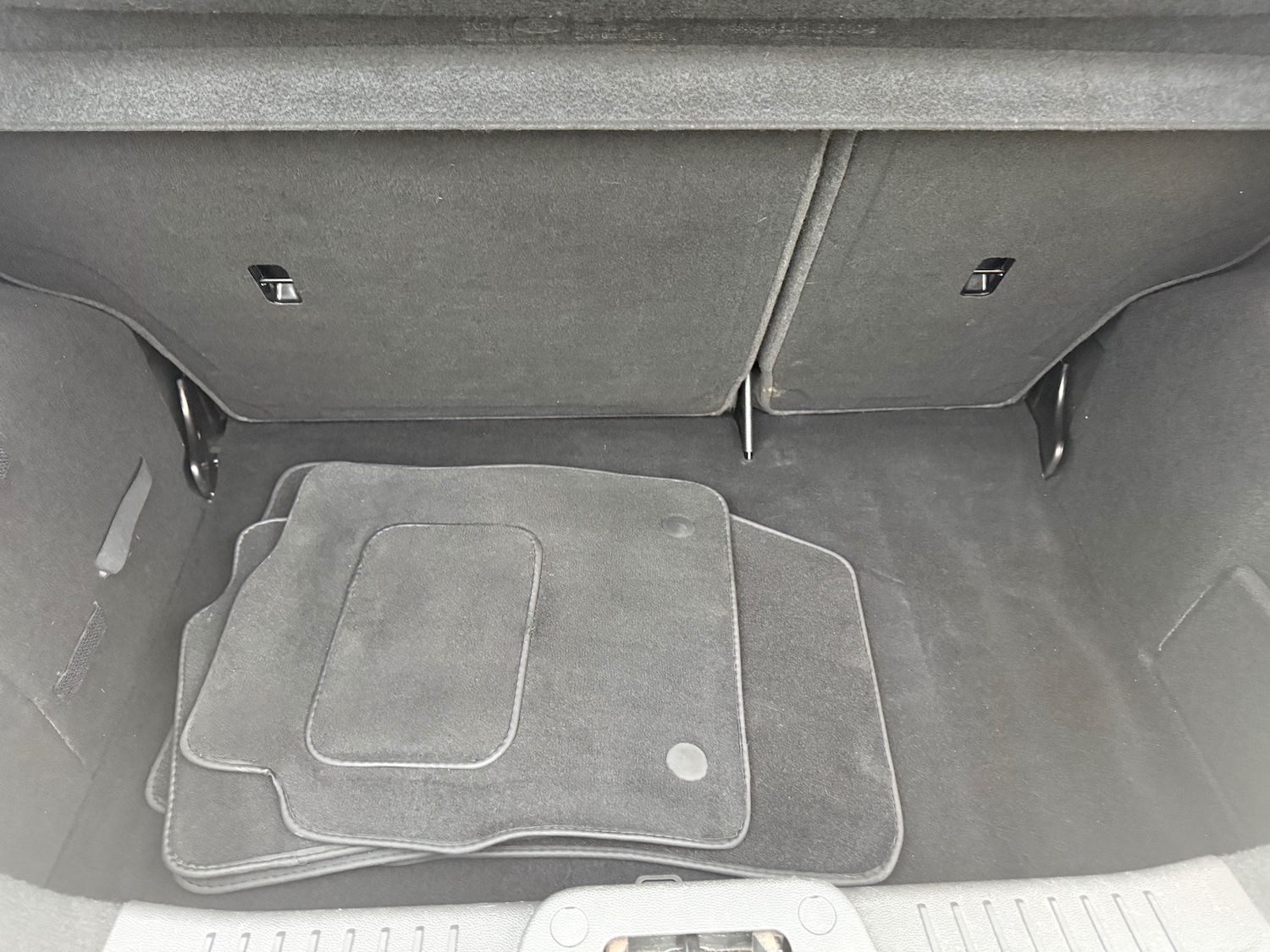 Used Ford Fiesta 2017 for sale - 77849006: Photo 25