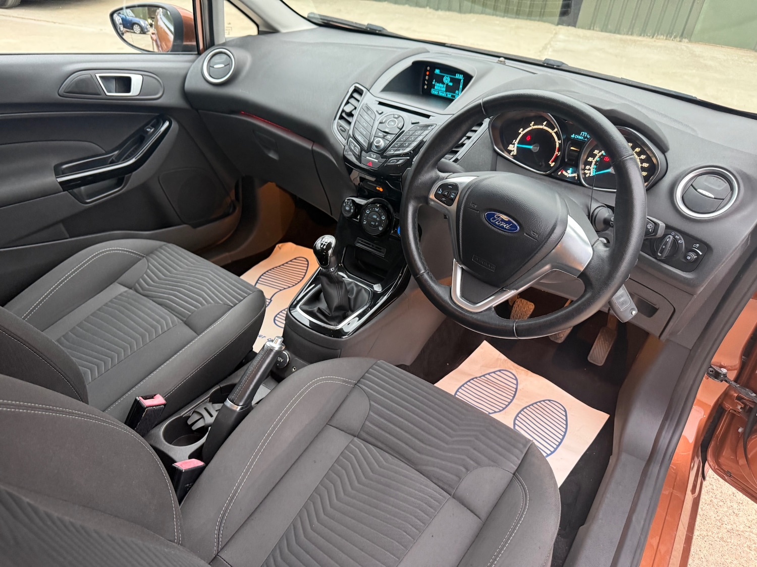 Used Ford Fiesta 2017 for sale - 77849006: Photo 31