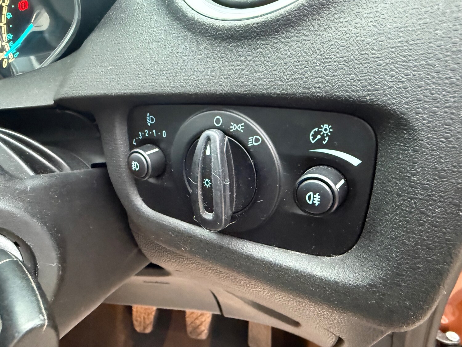 Used Ford Fiesta 2017 for sale - 77849006: Photo 32