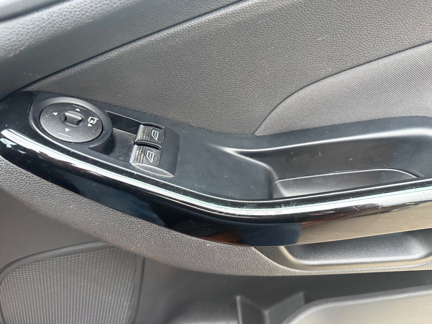 Used Ford Fiesta 2017 for sale - 77849006: Photo 33