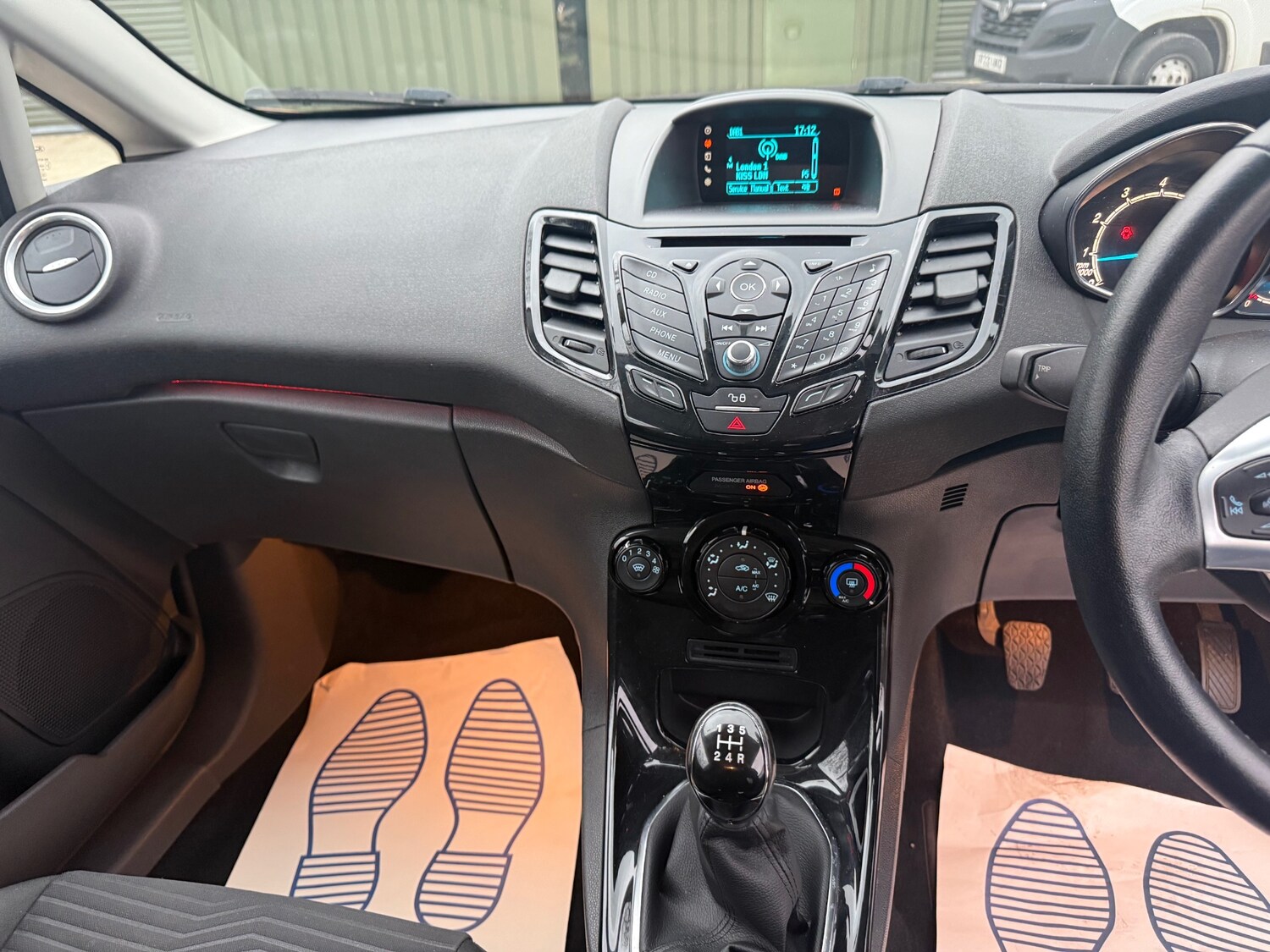 Used Ford Fiesta 2017 for sale - 77849006: Photo 38