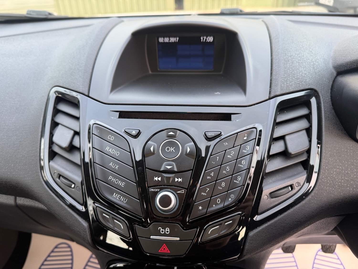 Used Ford Fiesta 2017 for sale - 77966538: Photo 37