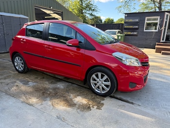 Used Toyota Yaris 2011 for sale - 78886380: Photo