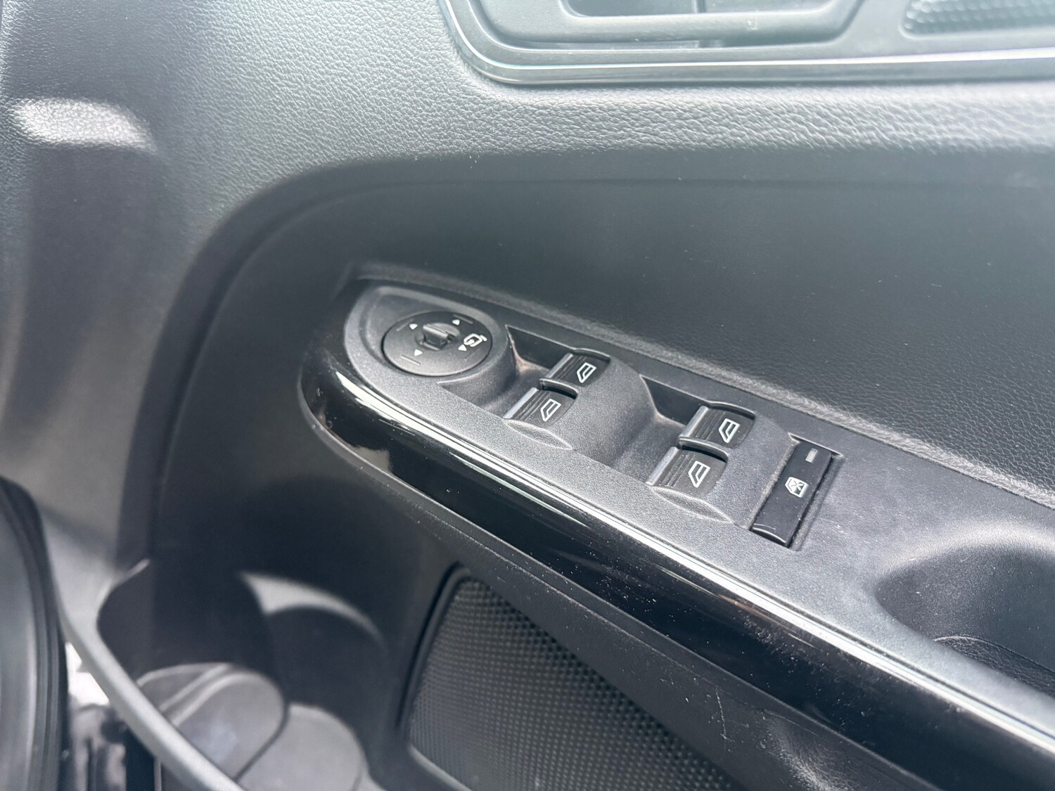 Used Ford B-MAX 2017 for sale - 77189642: Photo 19