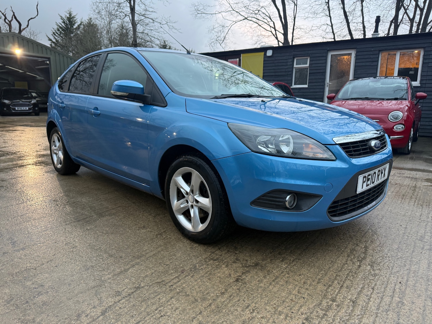 Used Ford Focus 2010 for sale - 77607842: Photo 2