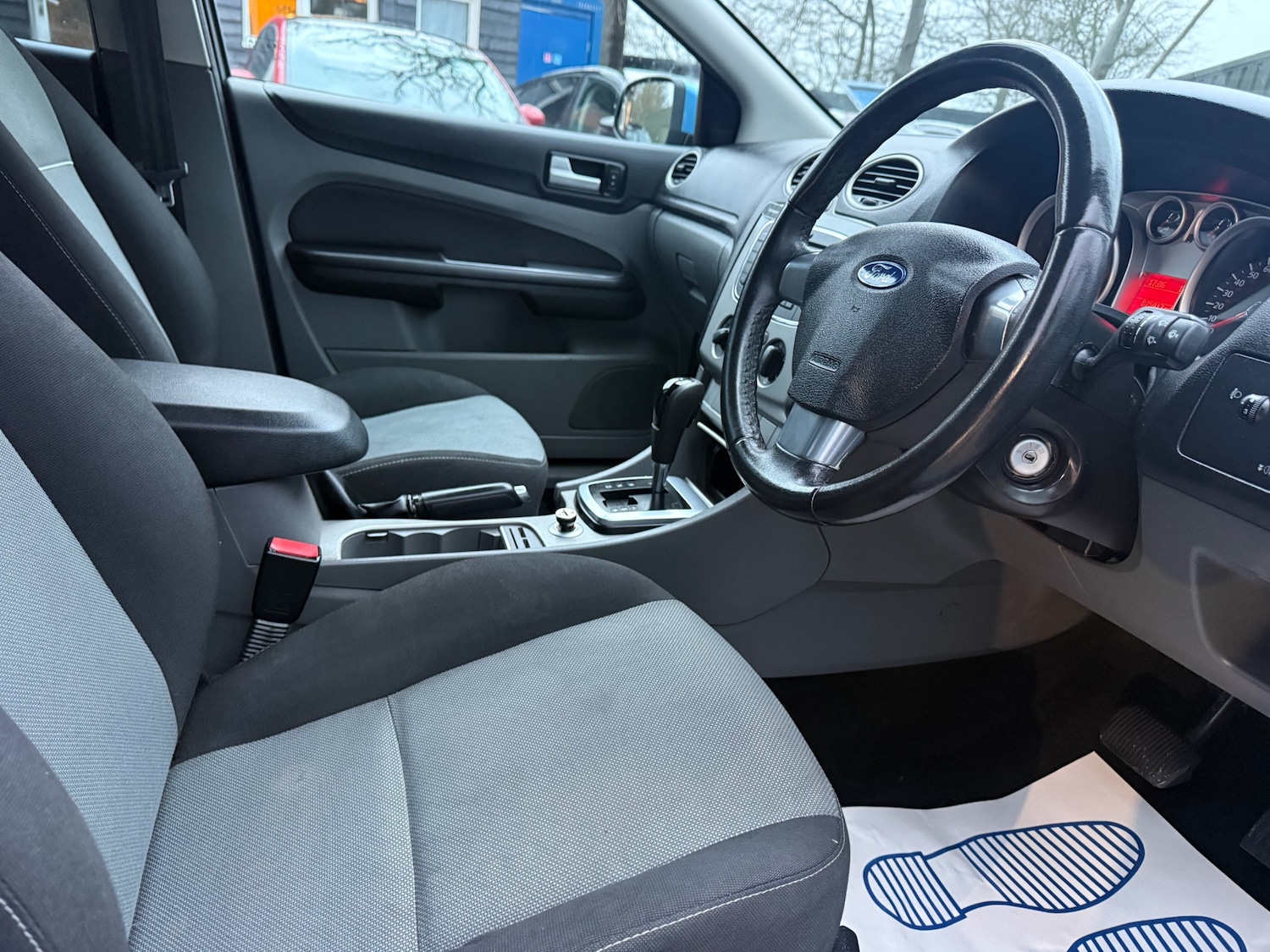 Used Ford Focus 2010 for sale - 77607842: Photo 28