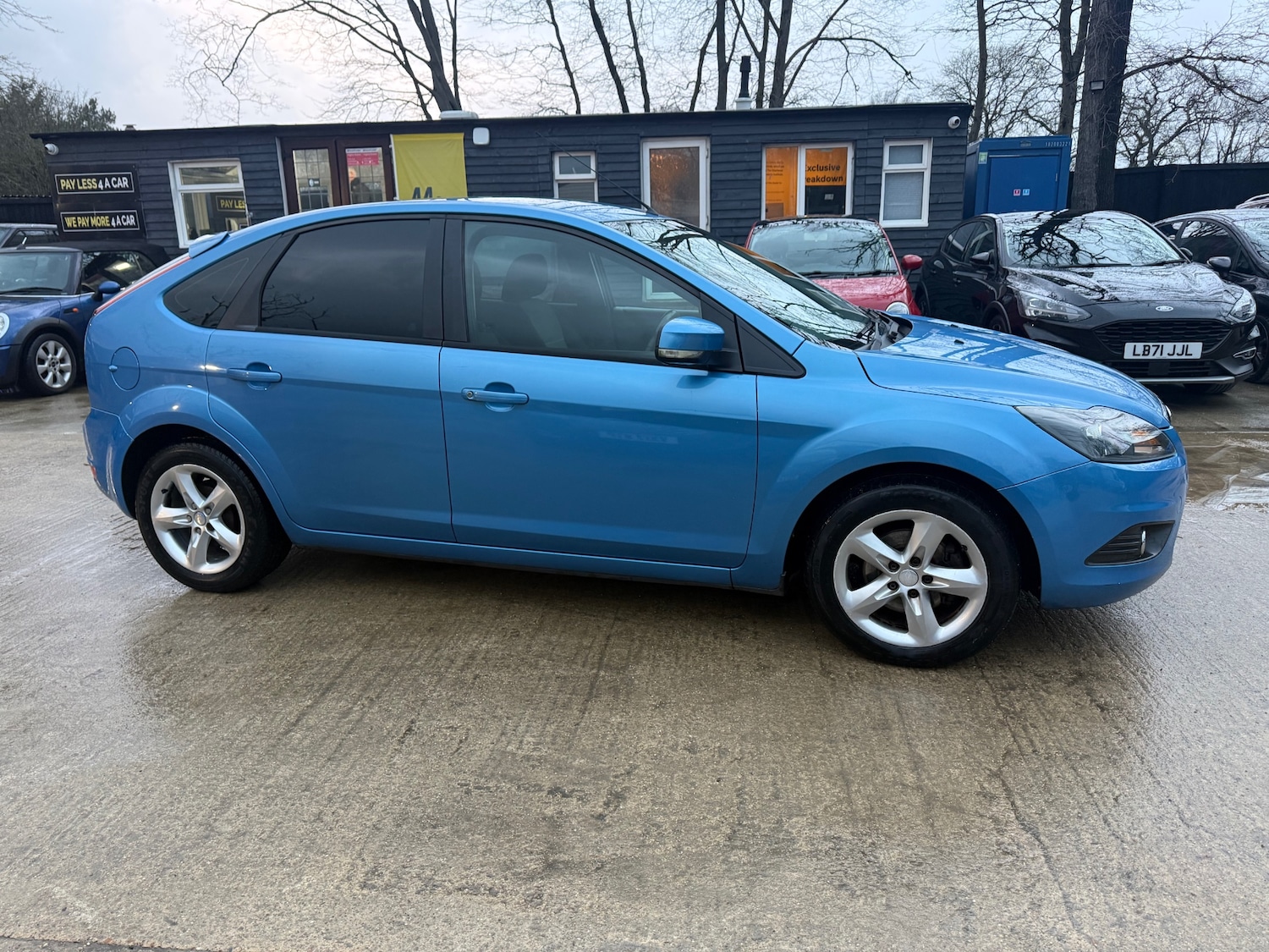 Used Ford Focus 2010 for sale - 77607842: Photo 3