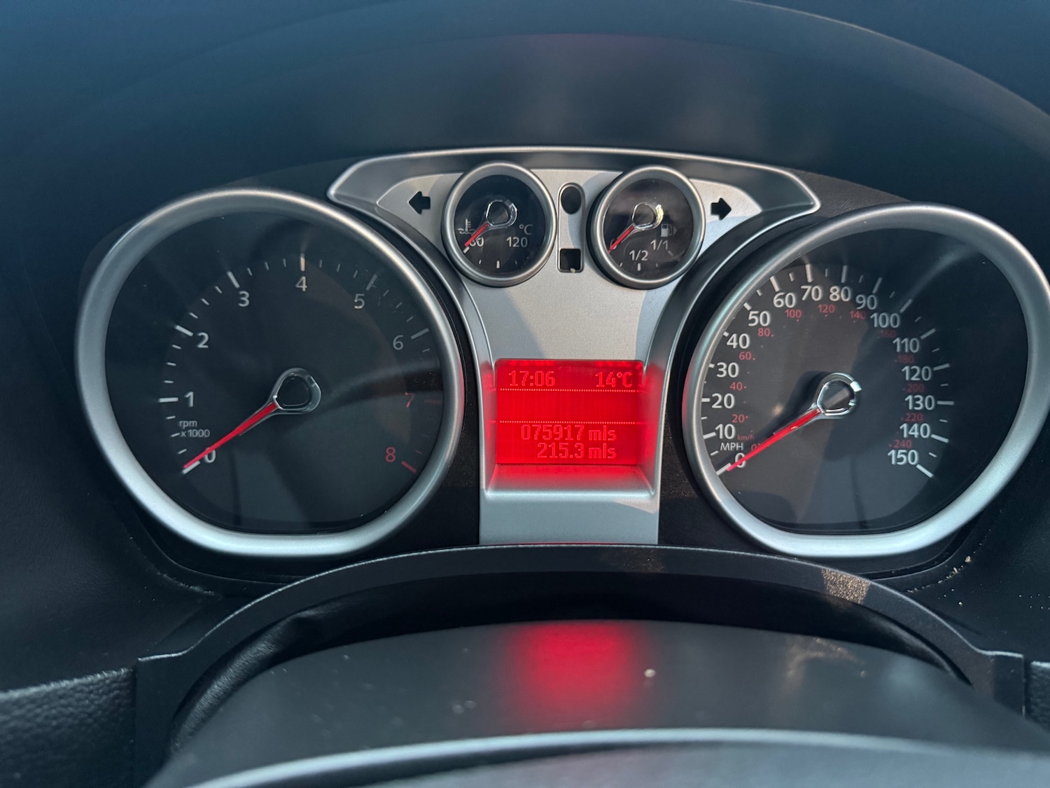 Used Ford Focus 2010 for sale - 77607842: Photo 30