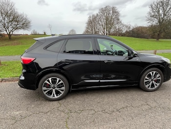 Used Ford Kuga 2023 for sale - 76974765: Photo