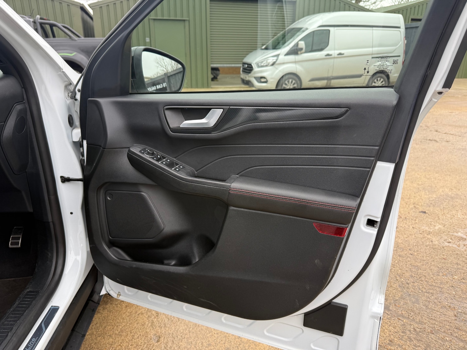 Used Ford Kuga 2024 for sale - 77631060: Photo 30