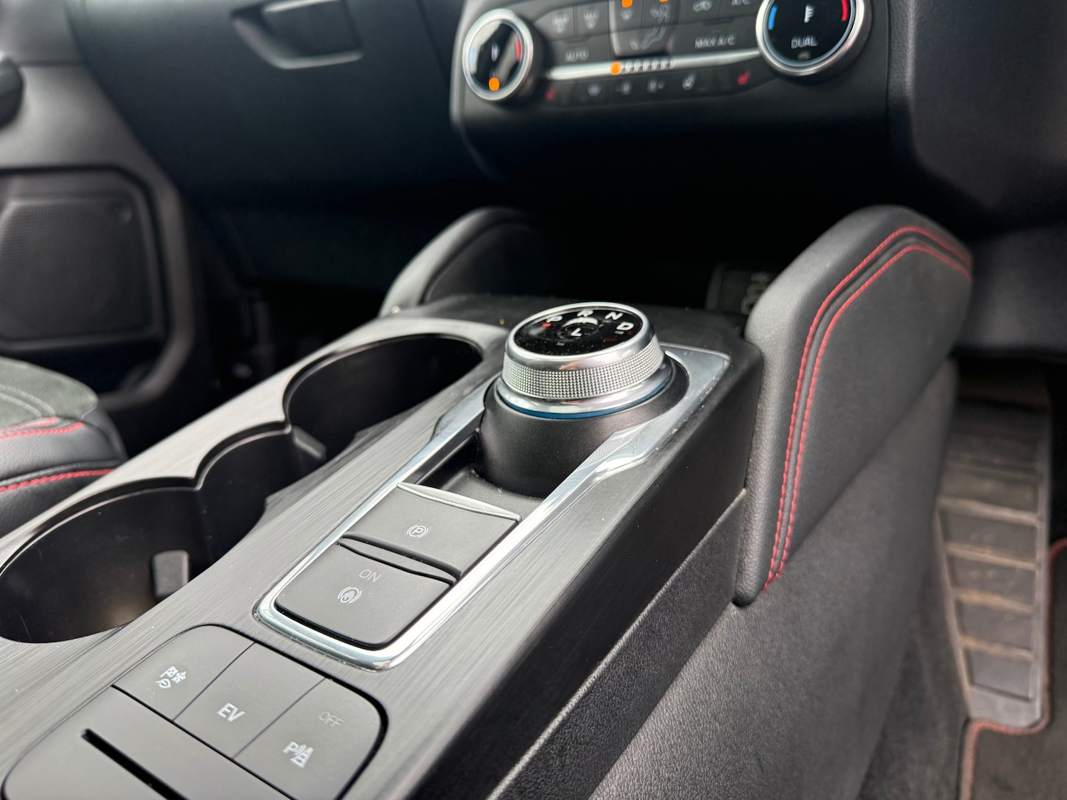 Used Ford Kuga 2024 for sale - 77631060: Photo 39