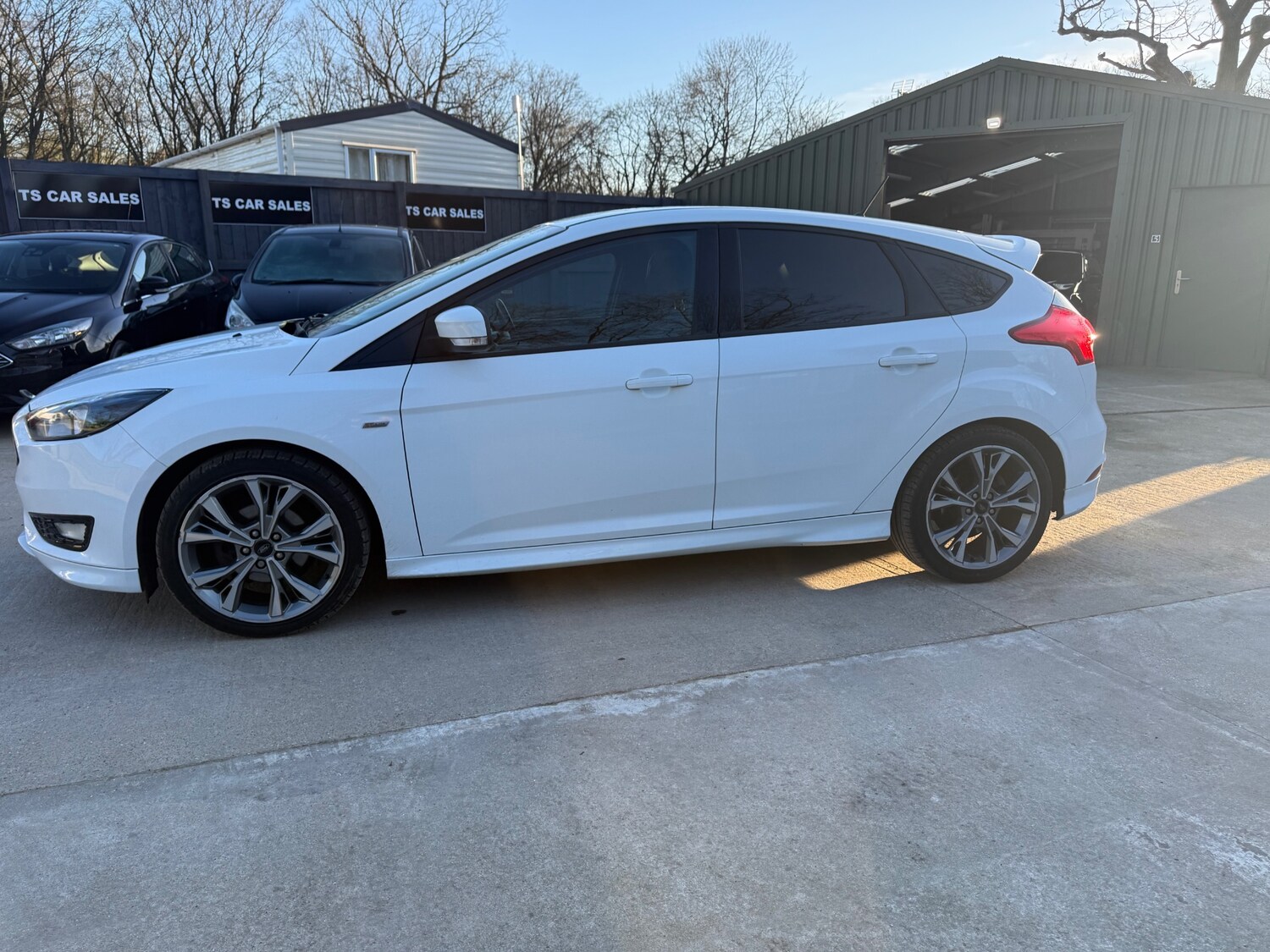 Used Ford Focus 2017 for sale - 77721824: Photo 12