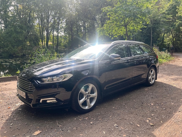 Used Ford Mondeo 2018 for sale - 76059185: Photo 2