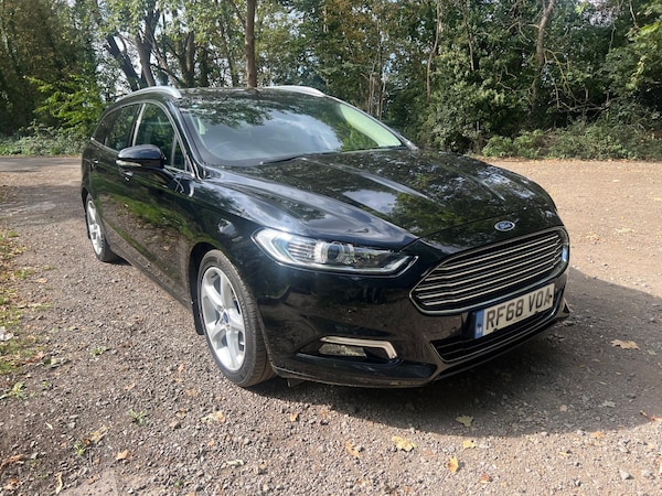 Used Ford Mondeo 2018 for sale - 76059185: Photo 4