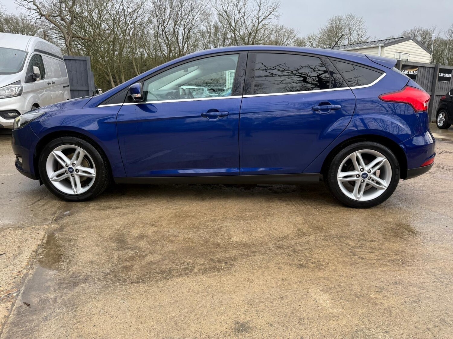 Used Ford Focus 2017 for sale - 77622883: Photo 6