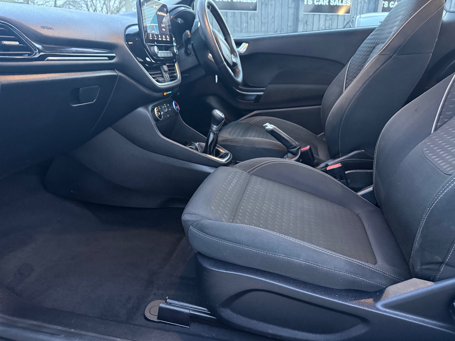 Used Ford Fiesta 2017 for sale - 77766805: Photo 17