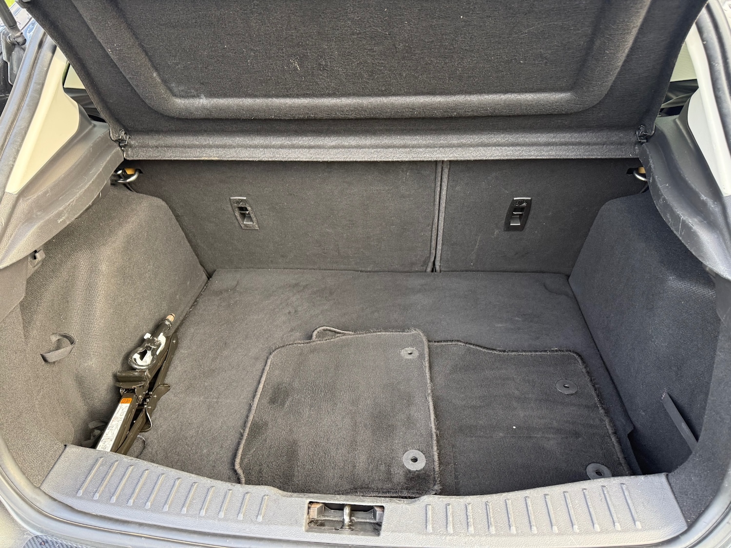 Used Ford Focus 2017 for sale - 77160801: Photo 12