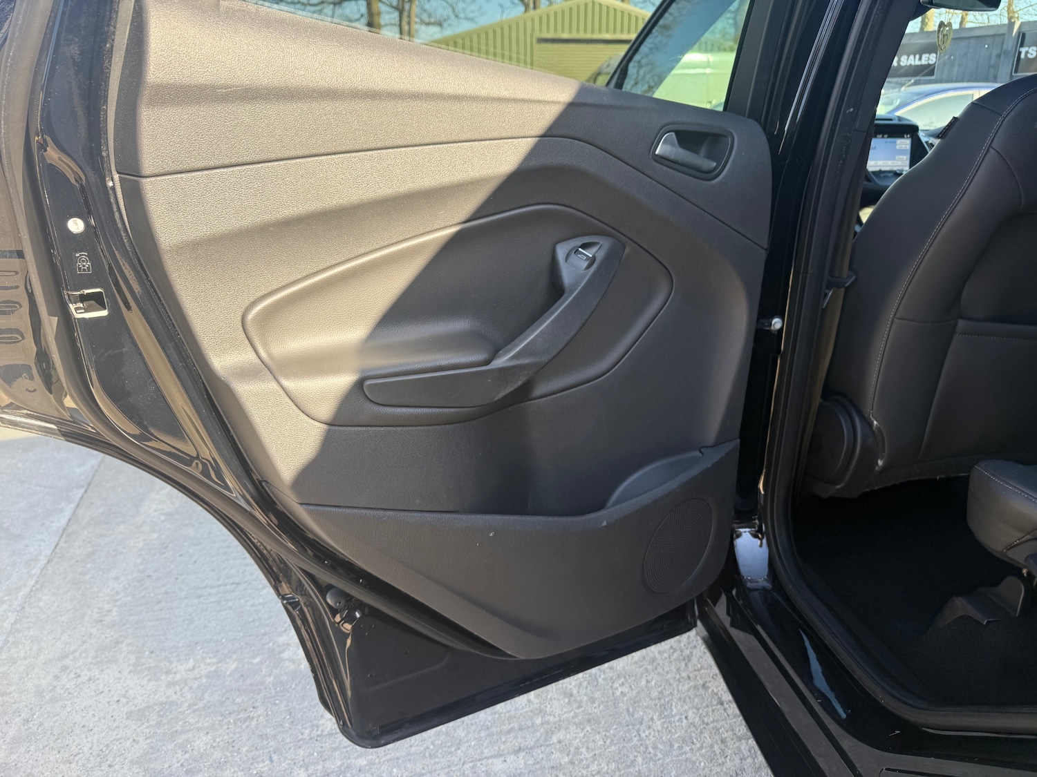 Used Ford Kuga 2017 for sale - 77918987: Photo 26